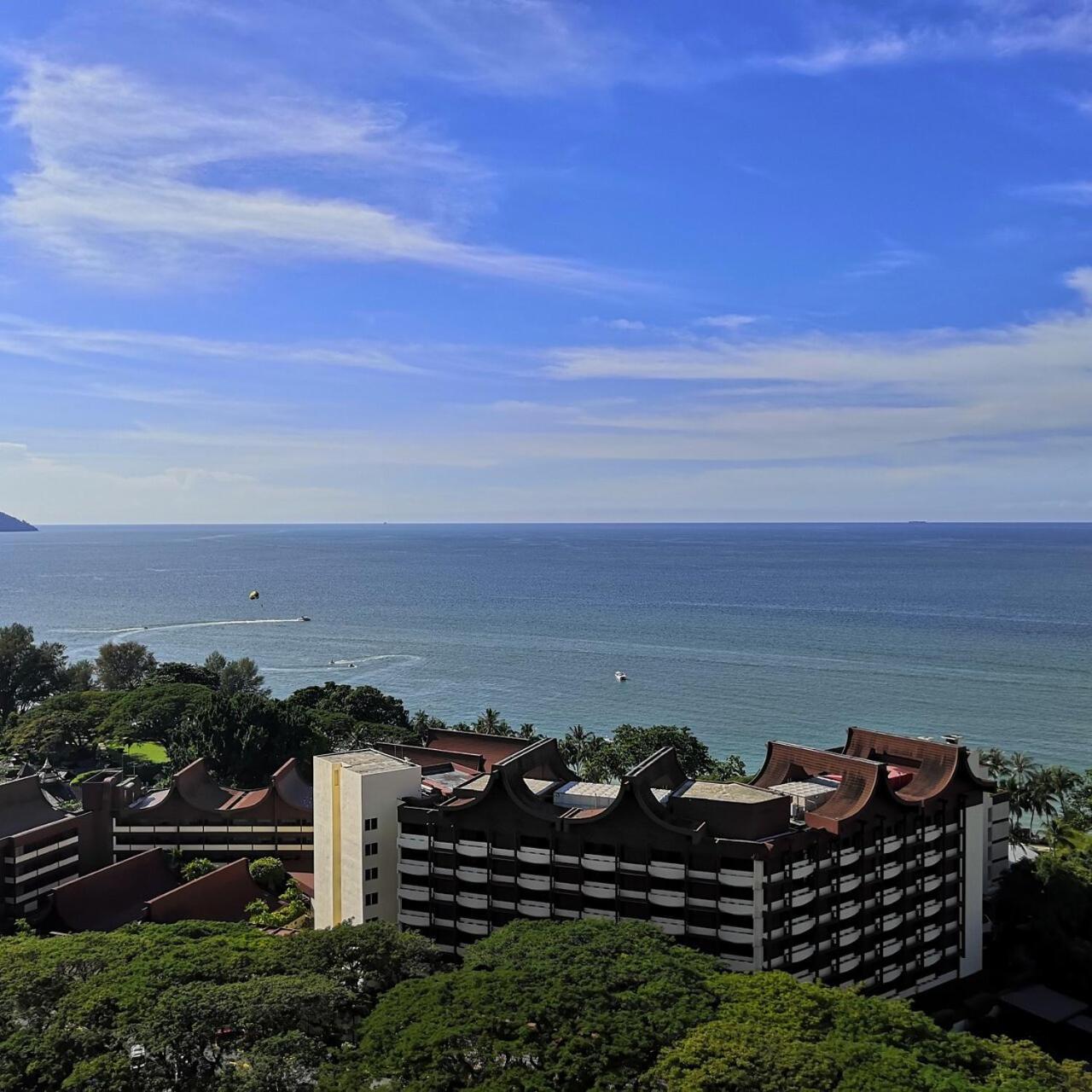 Batu Ferringhi Luxury Seaview Suite - 3Br Exterior foto